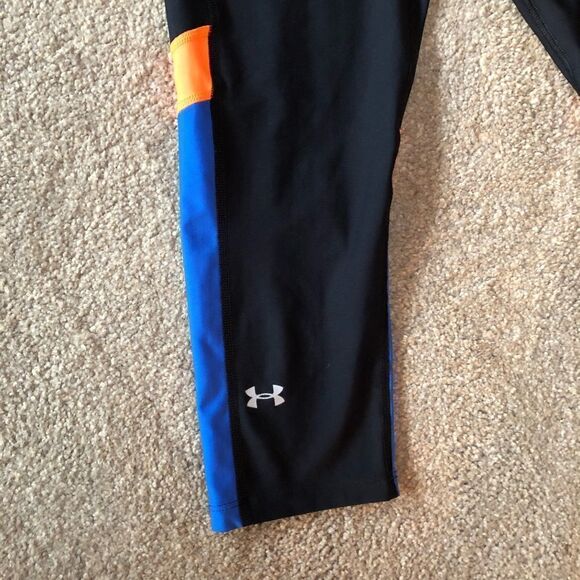 Under Armour Black Cropped Capri Leggings Small - Picture 2 of 5